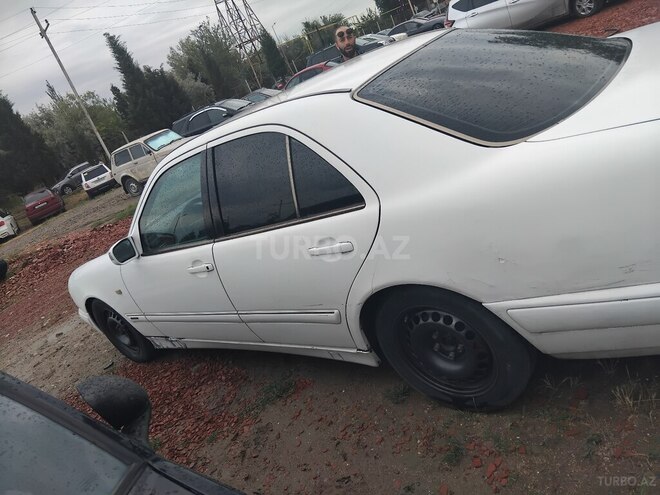 Mercedes E 250 1996, 650,000 km - 2.5 l - Sumqayıt