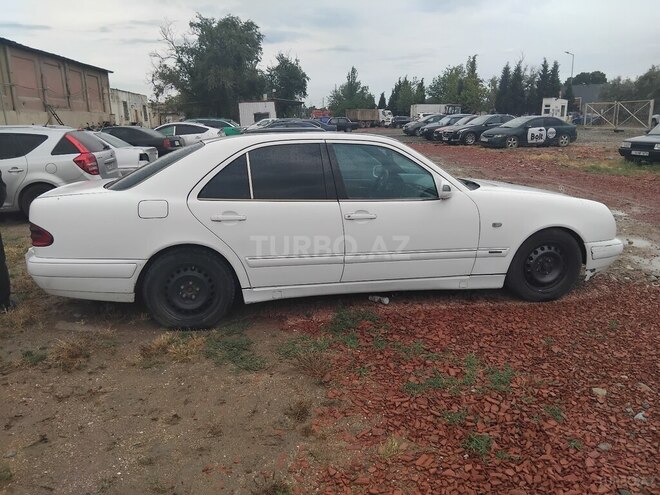Mercedes E 250 1996, 650,000 km - 2.5 l - Sumqayıt