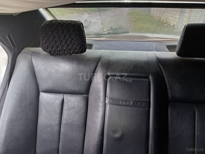 Mercedes C 320 1995, 300,000 km - 3.2 l - Qusar
