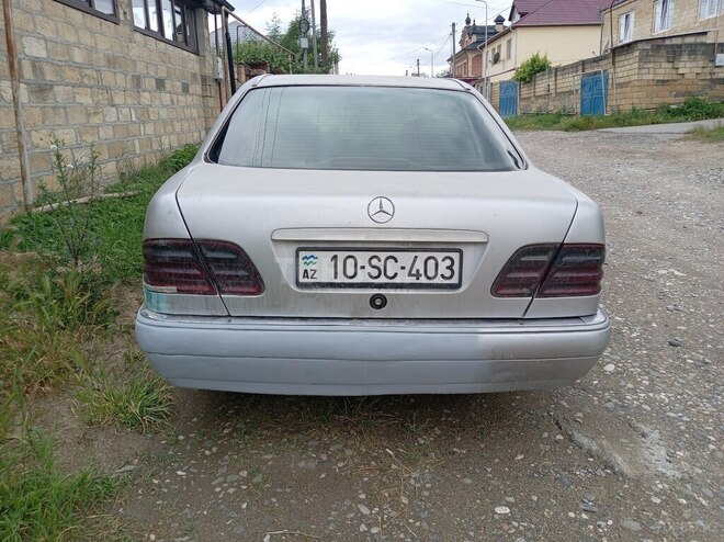 Mercedes C 320 1995, 300,000 km - 3.2 l - Qusar