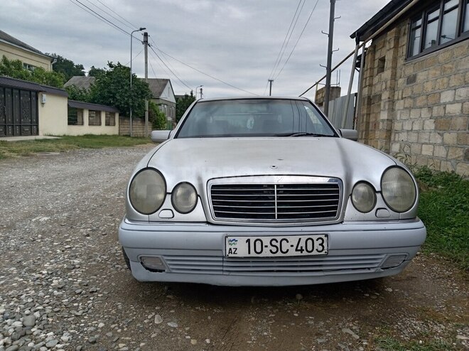 Mercedes C 320 1995, 300,000 km - 3.2 l - Qusar