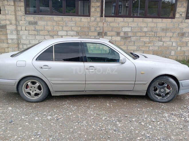 Mercedes C 320 1995, 300,000 km - 3.2 l - Qusar