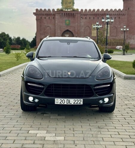 Porsche Cayenne GTS 2014, 157,000 km - 4.8 l - Gəncə