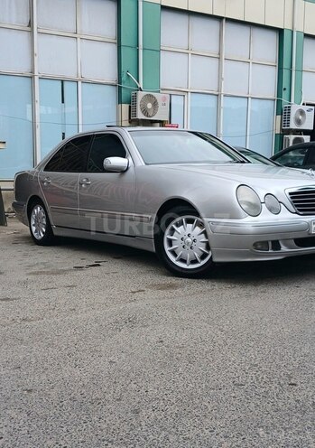 Mercedes E 220 d 2000, 358,000 km - 2.2 л - Bakı