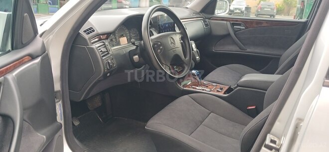 Mercedes E 220 d 2000, 358,000 km - 2.2 л - Bakı