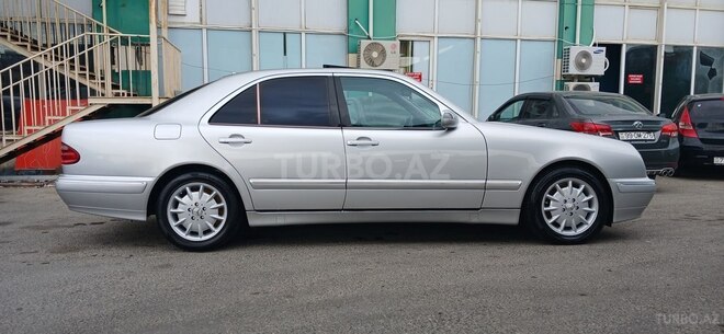 Mercedes E 220 d 2000, 358,000 km - 2.2 л - Bakı