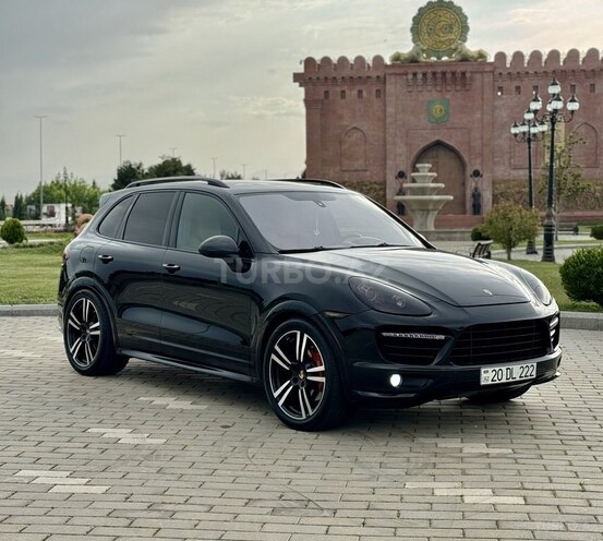 Porsche Cayenne GTS 2014, 157,000 km - 4.8 l - Gəncə