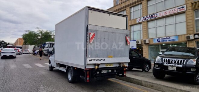 Ford Transit-3