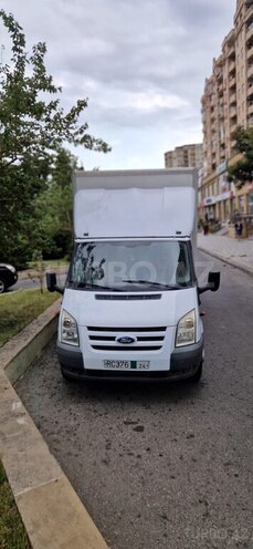 Ford Transit-7