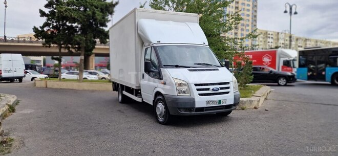 Ford Transit-1