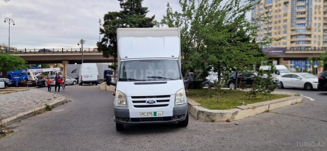 Ford Transit-17