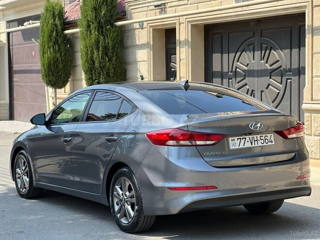 Hyundai Elantra 2018, 69,850 km - 2.0 l - Bakı