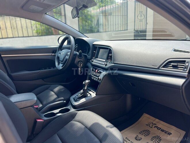 Hyundai Elantra 2018, 69,850 km - 2.0 l - Bakı