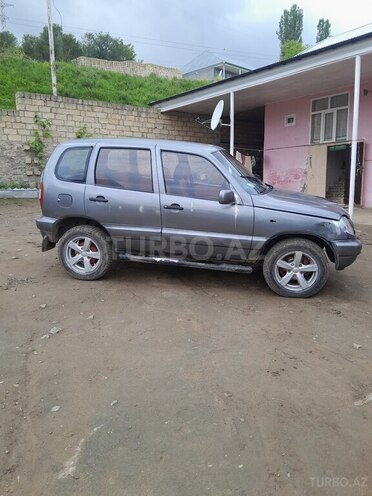 Chevrolet Niva 2001, 130,624 km - 2.0 l - Gədəbəy