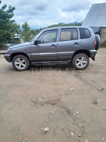 Chevrolet Niva 2001, 130,624 km - 2.0 l - Gədəbəy