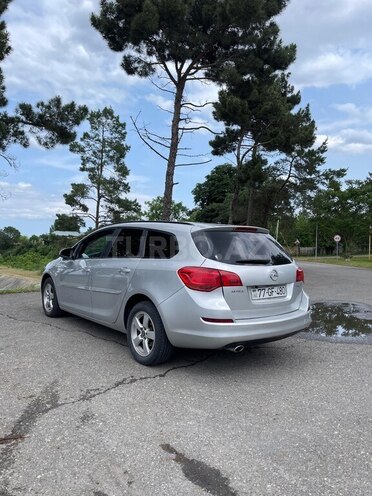 Opel Astra 2011, 222,277 km - 1.4 л - Quba
