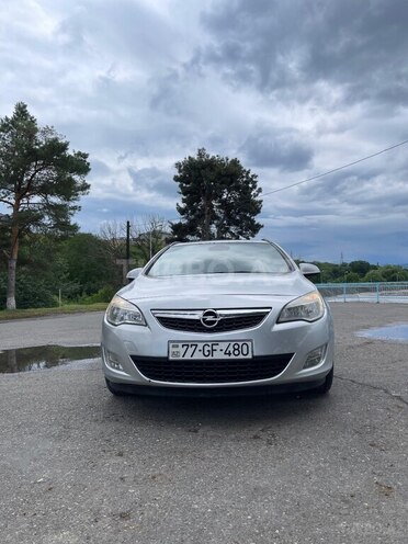 Opel Astra 2011, 222,277 km - 1.4 л - Quba