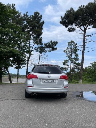 Opel Astra 2011, 222,277 km - 1.4 л - Quba