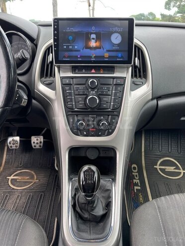 Opel Astra 2011, 222,277 km - 1.4 л - Quba