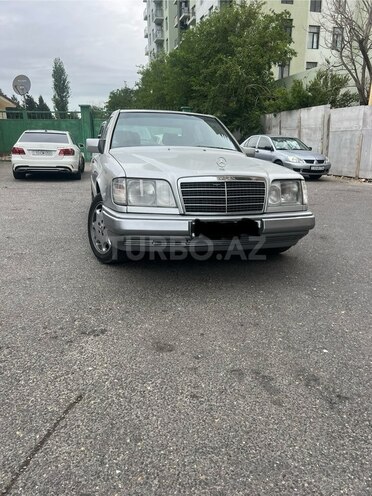 Mercedes E 220 1995, 365,000 km - 2.2 l - Bakı
