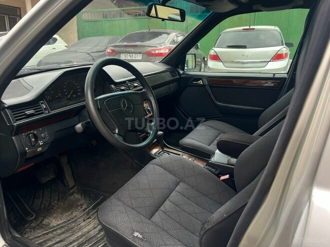 Mercedes E 220 1995, 365,000 km - 2.2 l - Bakı