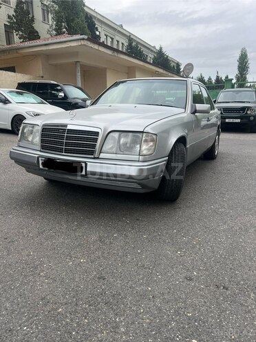 Mercedes E 220 1995, 365,000 km - 2.2 l - Bakı