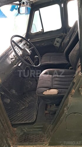 UAZ 469-6