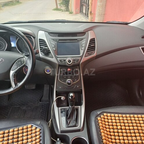 Hyundai Avante 2015, 177,500 km - 1.6 л - Bakı