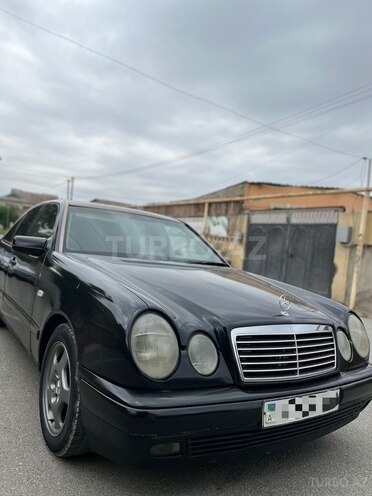 Mercedes E 200 1999, 294,575 km - 2.0 l - Bakı