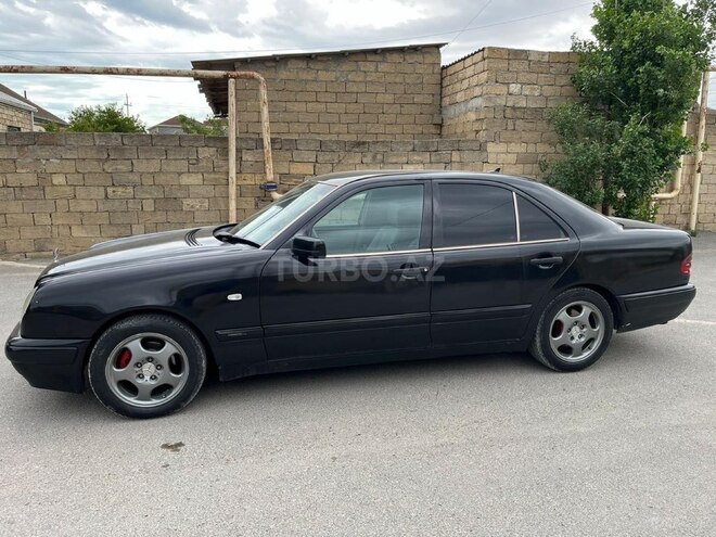 Mercedes E 200 1999, 294,575 km - 2.0 l - Bakı