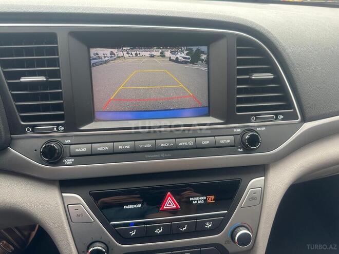 Hyundai Elantra 2017, 106,000 km - 2.0 l - Bakı