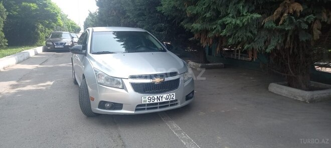 Chevrolet Cruze 2011, 295,360 km - 1.4 l - Qazax