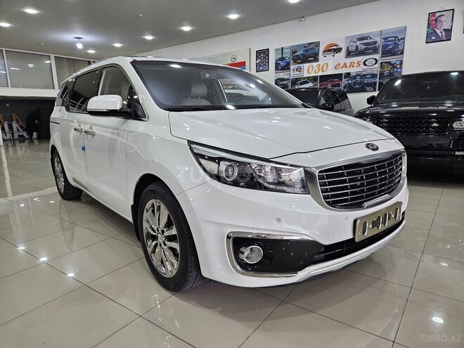 Kia Carnival-3