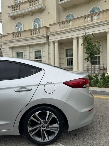Hyundai Elantra 2018, 82,000 km - 2.0 l - Bakı