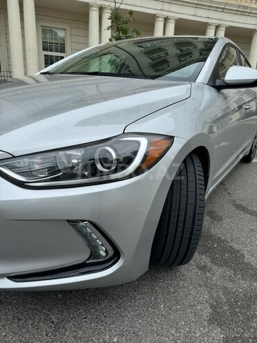 Hyundai Elantra 2018, 82,000 km - 2.0 l - Bakı