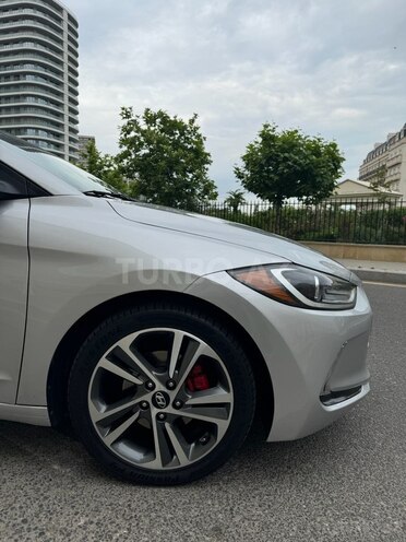 Hyundai Elantra 2018, 82,000 km - 2.0 l - Bakı