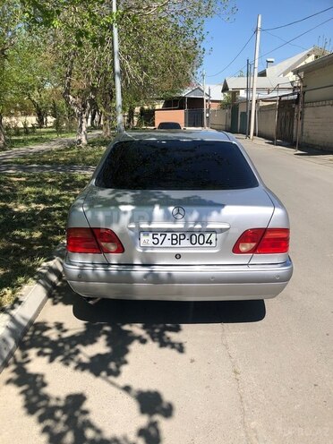 Mercedes E 240 1999, 357,780 km - 2.4 l - Şəmkir