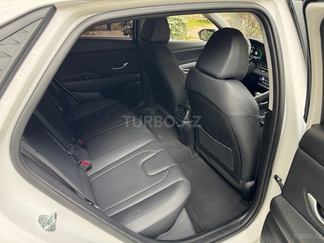 Hyundai Elantra 2024, 31,000 km - 1.5 l - Bakı