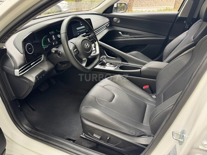 Hyundai Elantra 2024, 31,000 km - 1.5 l - Bakı