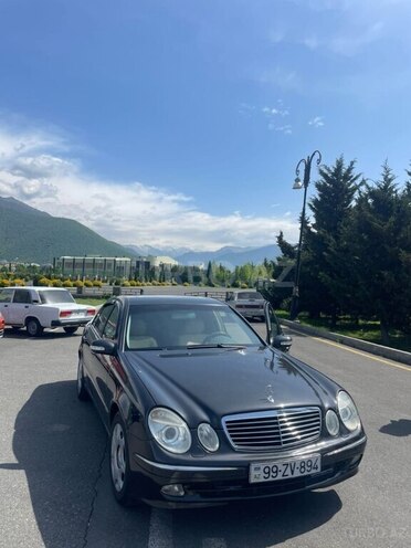 Mercedes E 270 2003, 150,000 km - 2.7 l - Qax