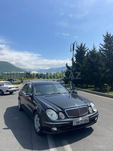 Mercedes E 270 2003, 150,000 km - 2.7 l - Qax