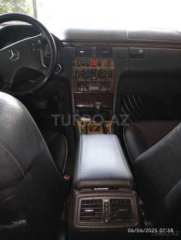 Mercedes E 270 2000, 480,000 km - 2.7 л - Babək