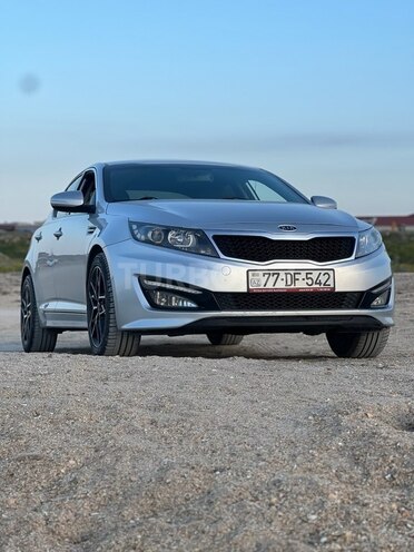 Kia K5-4