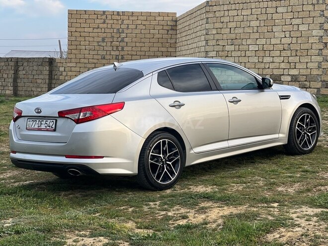 Kia K5-7