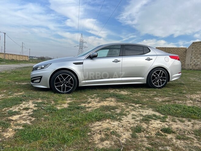 Kia K5-8