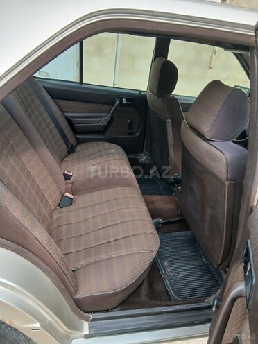 Mercedes 190 1990, 318,000 km - 2.0 l - Bakı