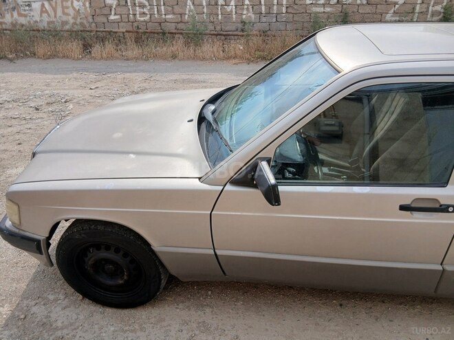 Mercedes 190 1990, 318,000 km - 2.0 l - Bakı