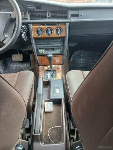 Mercedes 190 1990, 318,000 km - 2.0 l - Bakı