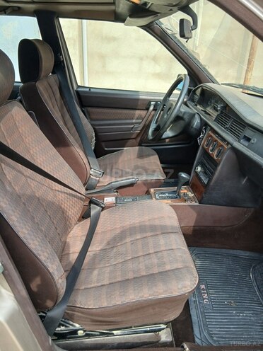 Mercedes 190 1990, 318,000 km - 2.0 l - Bakı