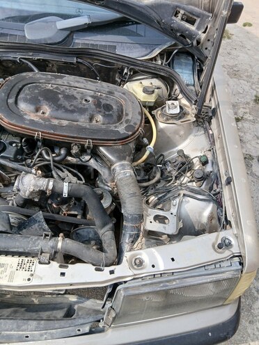 Mercedes 190 1990, 318,000 km - 2.0 l - Bakı